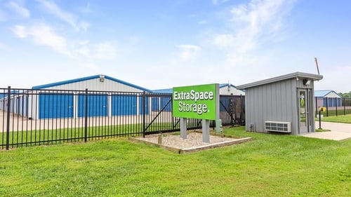 Extra Space Storage