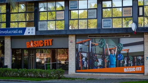 Basic-Fit Elche Avinguda d'Alacant 132 - front club outside