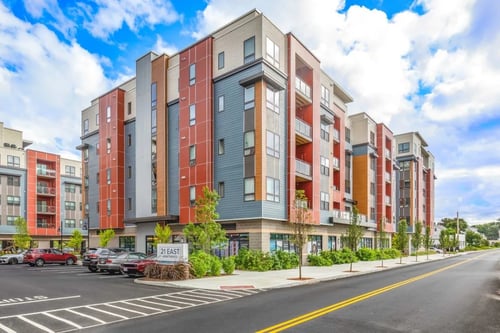 Exterior Building of 21 East Apartments