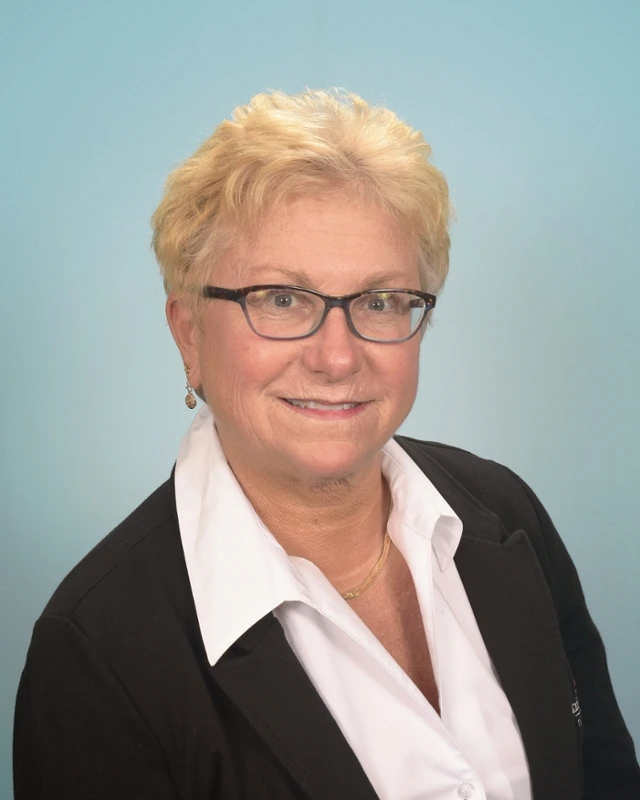 Headshot of School Director Carolyn Pryor