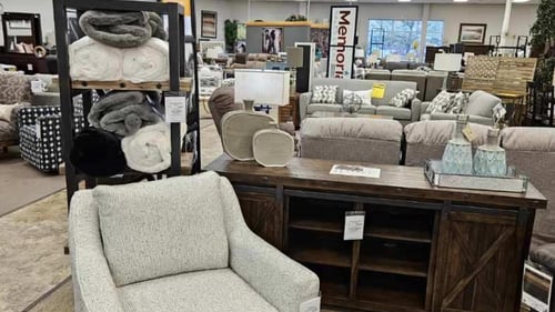 Fort Dodge Slumberland Furniture accent chair