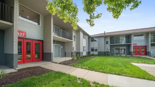 Property Exterior at 7 Pointe Apartments, Indianapolis, IN 46205