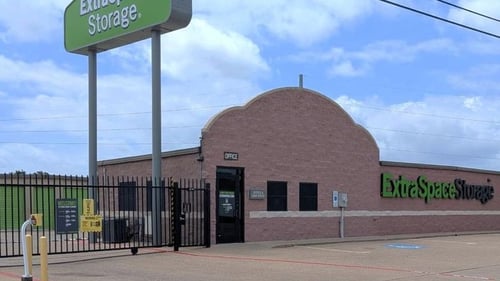 Extra Space Storage
