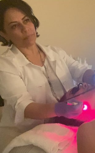 Avani Skin Care - Intensive restorative and brightening facial