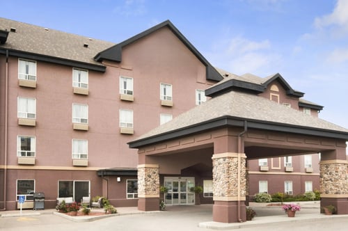 Welcome to Prairie Crest Hotel Calgary.