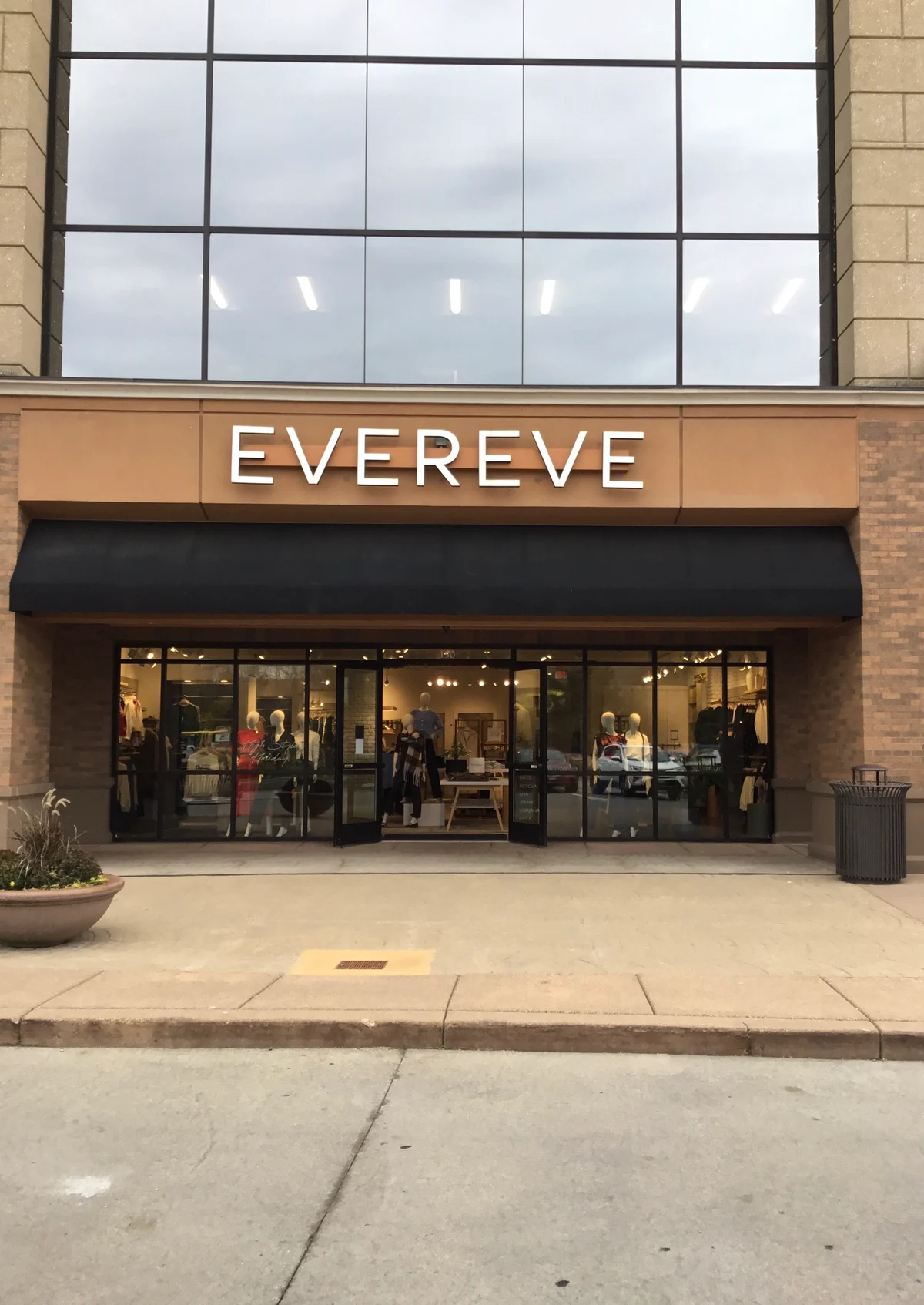 EVEREVE Windsor Plaza