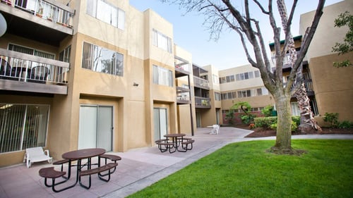 Courtyard Picnic Area at Oak Park Apartments, Monrovia