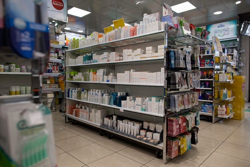 avene-pharmacie-sun-store-lausanne-gare-cff
