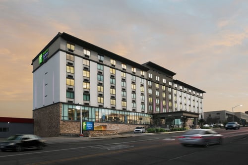 Holiday Inn Express & Suites Downtown Fort Worth