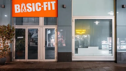 Basic-Fit Essen Limbecker Straße 24/7 - front club outside