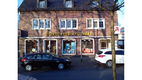 Aussenansicht der Dorotheen-Apotheke