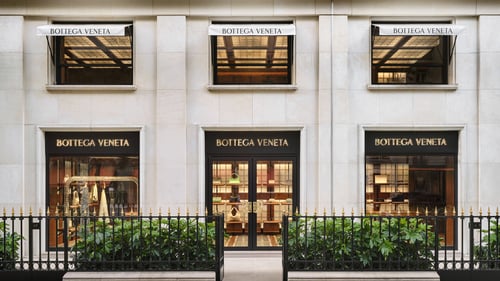 Bottega Veneta Paris Montaigne vitrine