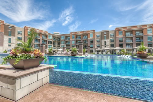 Resort-style Pool at The Royale at CityPlace in Overland Park, KS 66210
