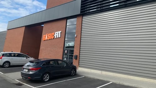 Basic-Fit Marche-en-Famenne 24/7 - front club outside
