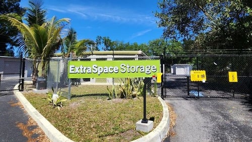 Extra Space Storage