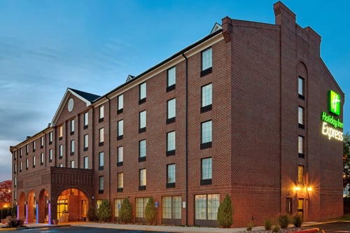 Welcome to our Holiday Inn Express Harrisburg East hotel