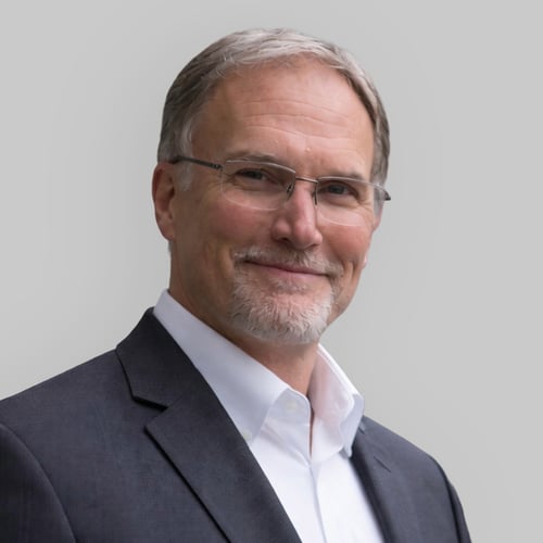 Headshot of Mark Wilder, a wealth advisor at Chase
