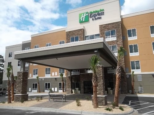 Holiday Inn Express and Suites Southport North Carolina