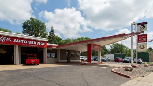 Front entrance to Jeff's Auto Service