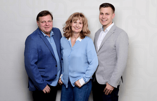 Teamfoto AXA Versicherung Büttner & Werner OHG in Gerhardshofen