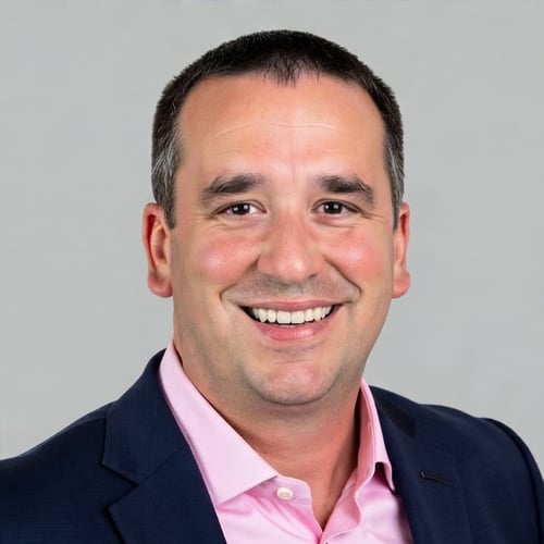 Headshot of Justin Paschal, a wealth advisor at Chase