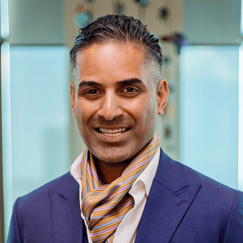 Headshot of Tharshan Ilangovan