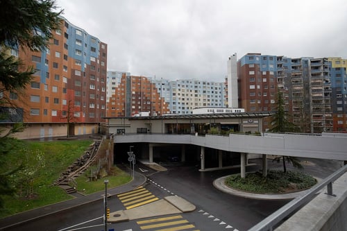 batiment-de-la-pharmacie-sun-store-avanchets