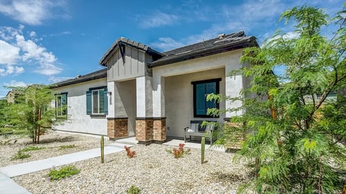 Property exterior at Avilla Palomino in Glendale, AZ 85302