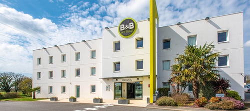 hotel front in vannes