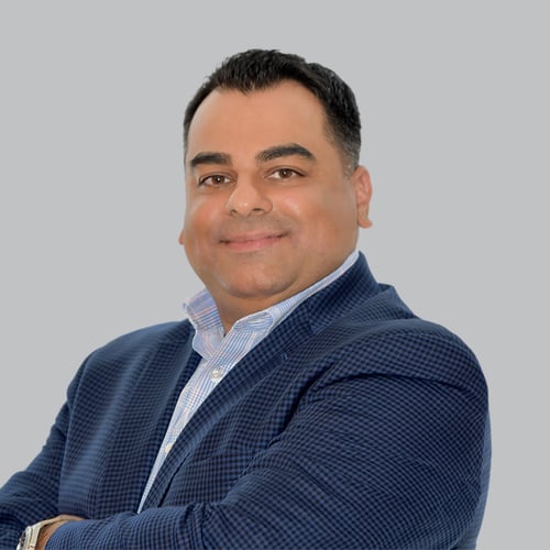 Hiral Shah headshot