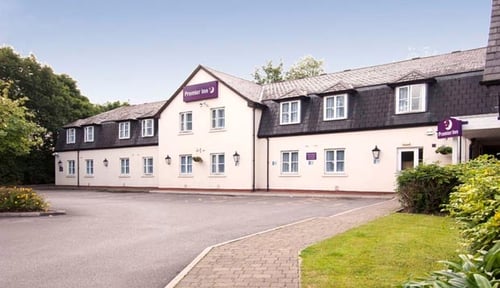 Premier Inn Manchester (Handforth) hotel exterior