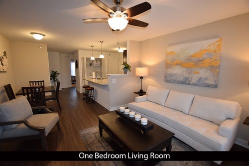 Living Room at Copper Creek Apartment Homes, Maize, KS 67101