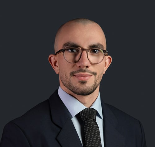 Je crois en la valeur du temps consacré à l’écoute, en la nécessité d’une parole claire, et en la possibilité d’organiser un hommage fidèle aux volontés du défunt comme à celles de ses proches.
