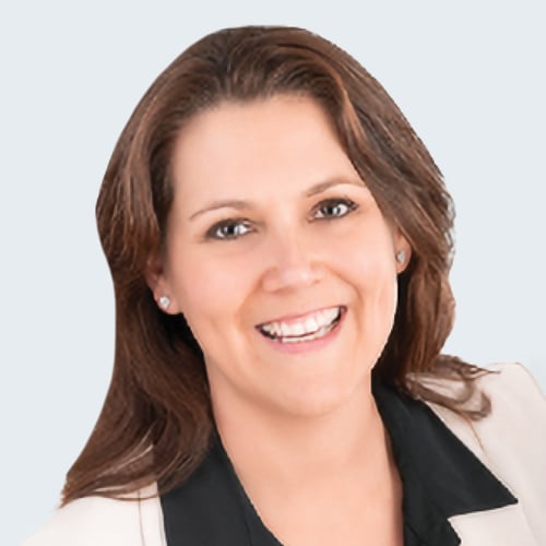 Headshot of Stephanie Dean