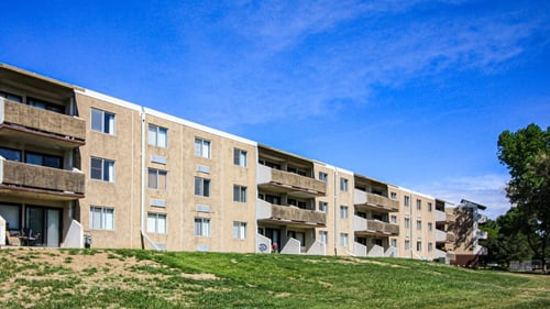 Ridge Oaks Apartments exterior