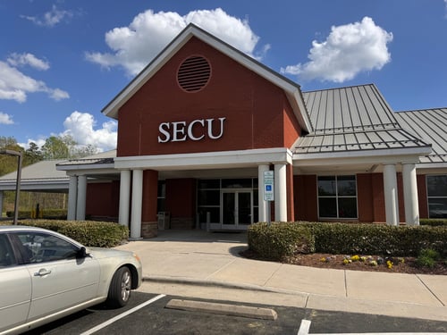 Outside view of the State Employees' Credit Union Greensboro East Elmsley branch