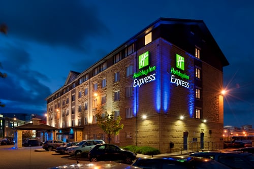 Enjoy free parking at our hotel in Scotland's capital city