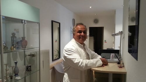 Hausarzt und Internist München - Dr. Roberto Khatami