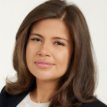 Headshot of Claudia Diaz