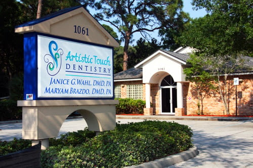 ARTISTIC TOUCH DENTISTRY
1061 S WICKHAM RD
WEST MELBOURNE FL 32904
https://www.artistictouchdentistry.com/