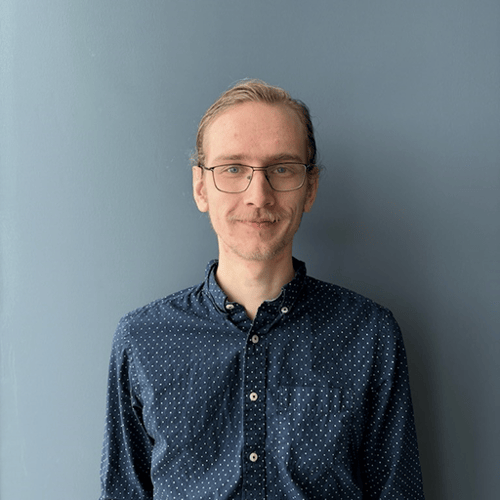 Headshot of Levi Zander