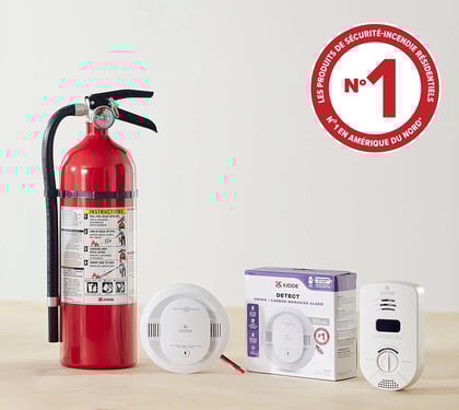 Assortiment de produits Kidde comprenant un extincteur d’incendie, un avertisseur de fumée, un avertisseur de monoxyde de carbone et le logo de la marque de produits de sécurité-incendie.