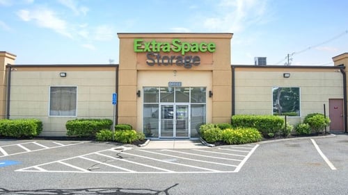 Extra Space Storage