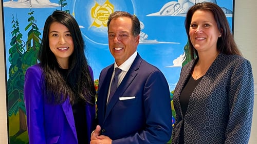 Stephanie Woo navigating family wealth blog image.