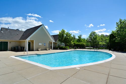 Swimming Pool at Ashburn Meadows in Ashburn, VA 20147