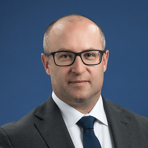 Graham Ingram headshot.