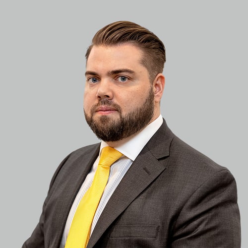 Headshot of William V. Milano Jr., a wealth advisor at Chase