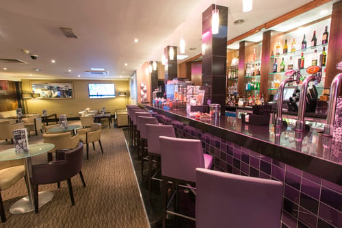 Bar and Lounge