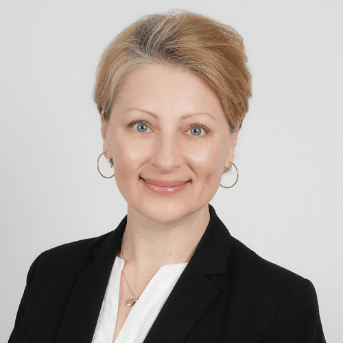 Zuzana Leskova Headshot