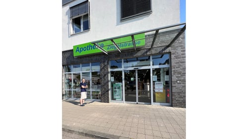 Aussenansicht der Apotheke Ziegelstrasse